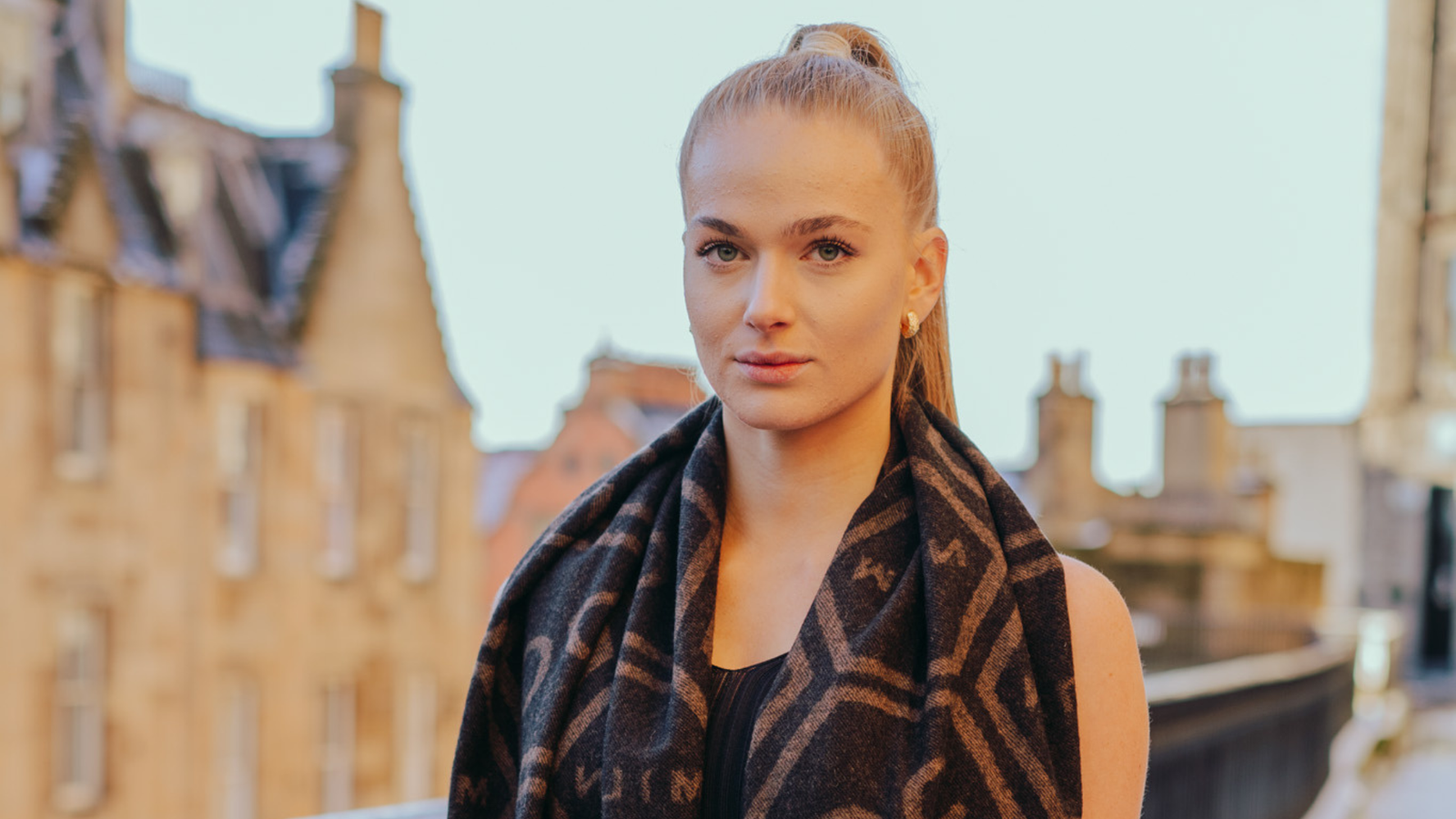 Premium Quality New Designs Scarves for Every Occasion