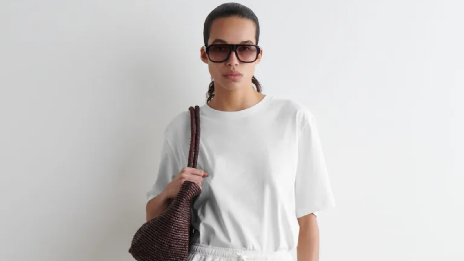 Classic Wool Wraps for Every Season – Timeless Style
